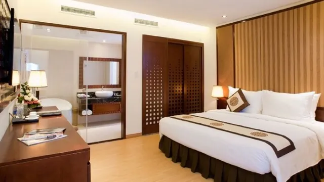 Royal Lotus Hotel Ha Long photo 3