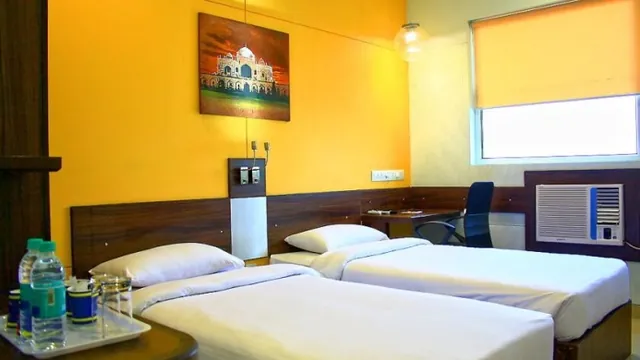 Ginger Hotel Chennai photo 2