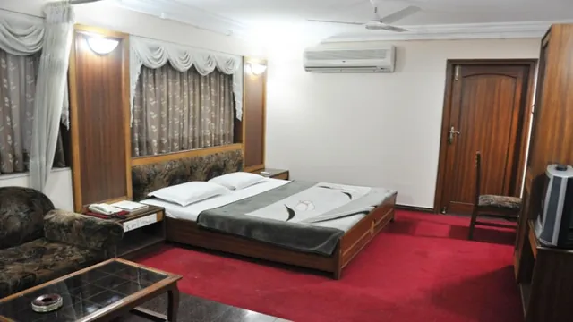 Ginger Hotel Vadodara photo 3