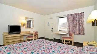 Americas Best Value Inn St. Louis - North