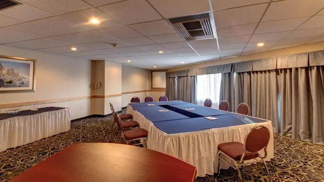 Canadas Best Value Inn Belleville photo 1