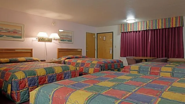 Americas Best Value Inn & Suites Hope photo 1