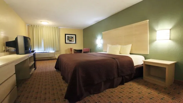 Americas Best Value Inn North Capital photo 3