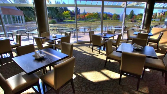 Coast Chilliwack Hotel photo 3