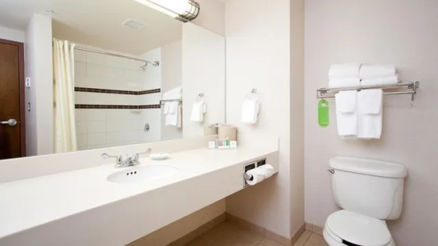 Coast Hotel & Convention Centre Langley City photo 1