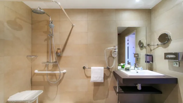 Quality Hotel Marseille Vieux Port photo 3