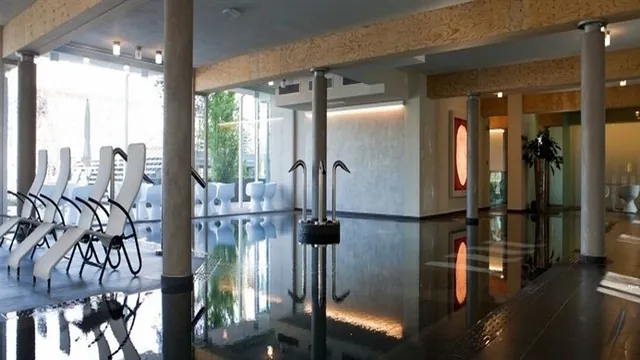 Aqualux Hotel Spa Suite & Terme Bardolino photo 3