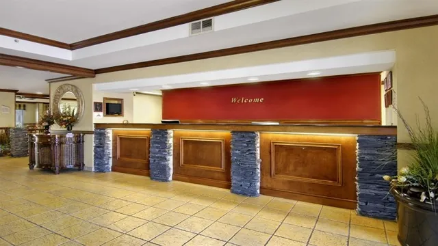 Regency Inn Pigeon Forge photo 2