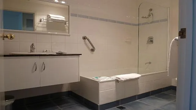 Ibis budget Poitiers Sud photo 3