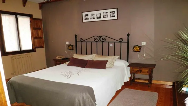 Almanzor Hostal Avila photo 3
