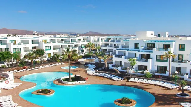 Blue Sea Costa Teguise Beach Aparthotel Apartment photo 2