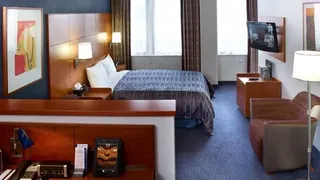 Queens Drive Hotel London