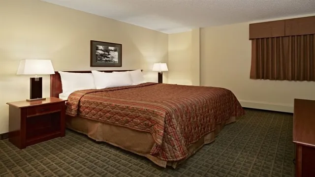 Coast Fraser Tower Hotel Yellowknife photo 1