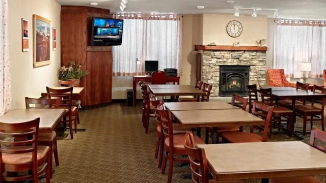 Coast Fraser Tower Hotel Yellowknife photo 3