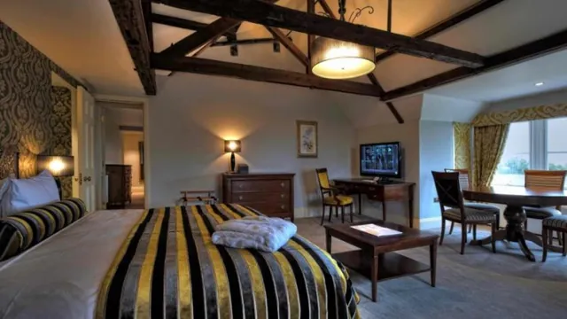 Wivenhoe House Hotel Colchester photo 1
