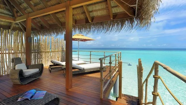 Constance Halaveli Resort Male photo 1