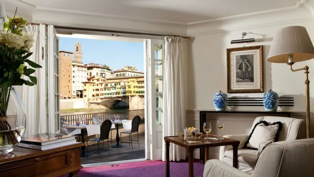 Lungarno Suites Florence Hotel photo 3