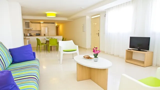 Pierre & Vacances Sevilla Apartment photo 2