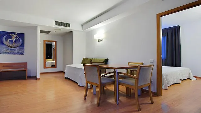 Ibis budget Hyères Centre Ville photo 3