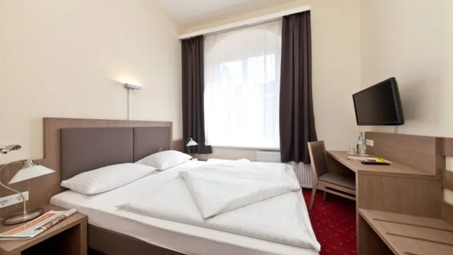 Hotel Holstenwall Novum Hamburg photo 2
