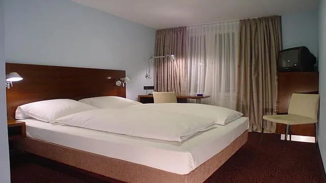 Mercure London Bridge photo 2