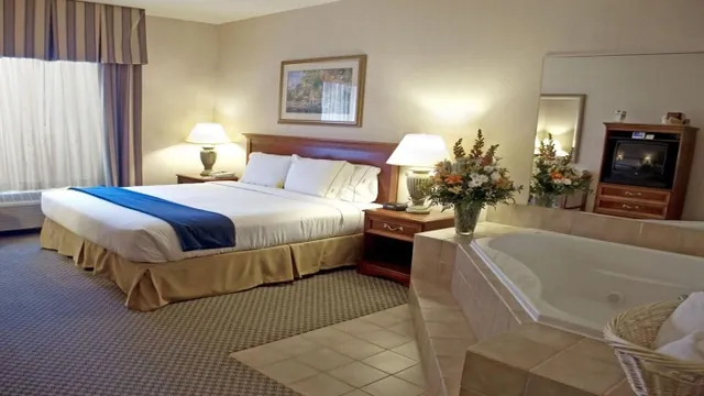 Americas Best Value Inn & Suites Walker Grand Rapids North photo 2