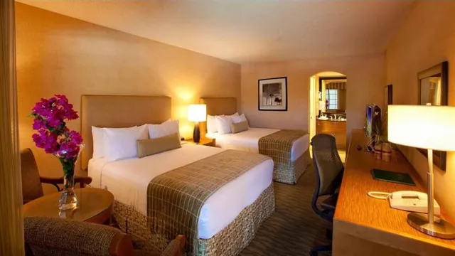 Canadas Best Value Inn & Suites Parry Sound photo 3