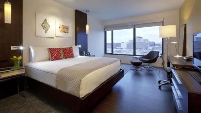 The Alexander Indianapolis Hotel photo 2