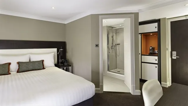 London Ealing Hotel photo 2