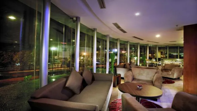 Aston Pluit Hotel & Residence photo 2