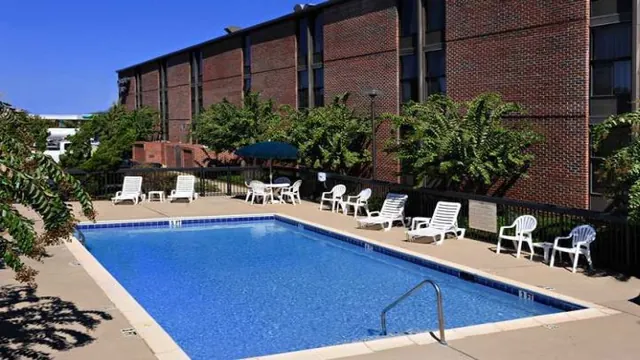 Econo Lodge Auburn photo 3