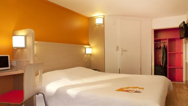 Residhome Du Theatre Valenciennes Hotel photo 3