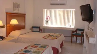Suites Nader Cancun Hotel