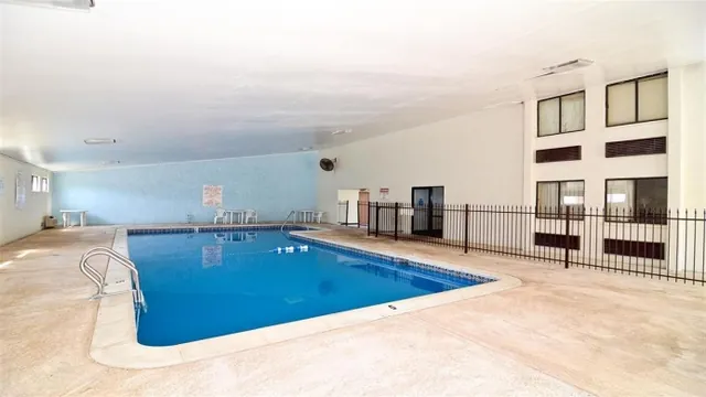 Americas Best Value Inn Salem photo 3