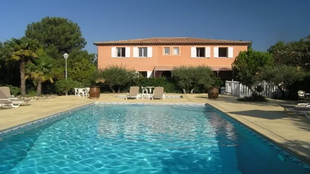 Suite Home Bouc Bel Air Hotel photo 2