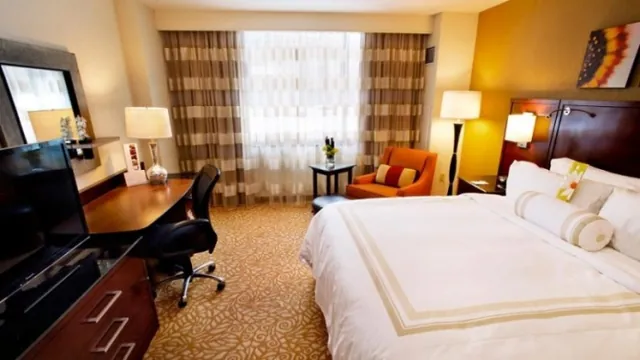 Milwaukee Marriott Downtown Hotel photo 1