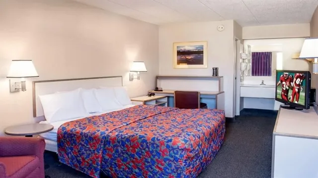 Rodeway Inn Bishop photo 2