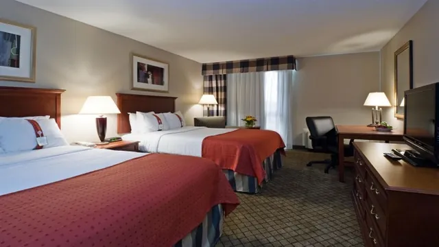 Hope Hotel & Conference Center Dayton photo 1
