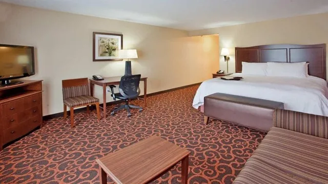 Econo Lodge Watertown, SD photo 2