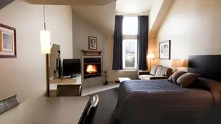 La Place St-Bernard Mont Tremblant Hotel