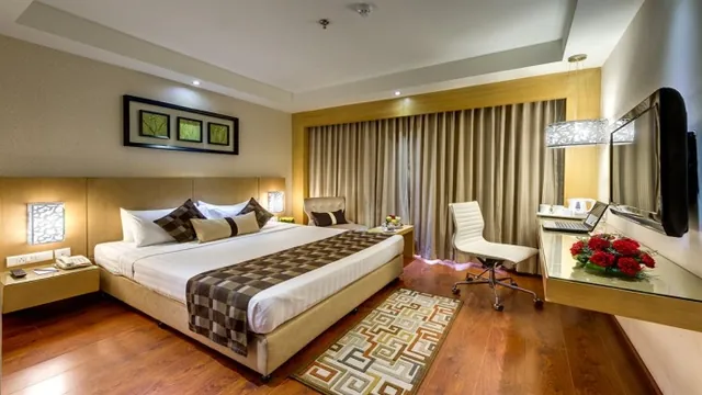 Tulip Inn Kolkata - Park Street photo 2