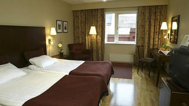 Ibis Sevilla photo 1