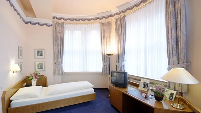 Hotel Viktoria Cologne photo 2