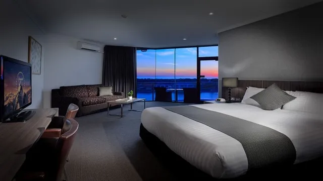 The Lakes Resort Hotel Adelaide photo 1