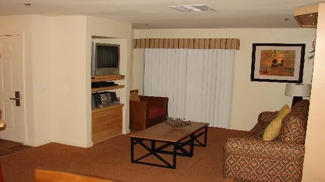 Worldmark Las Vegas Tropicana Resort photo 2