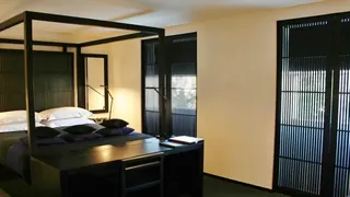 La Suite West London Apartment