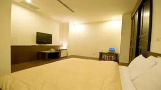 Jj-S Hotel Tainan