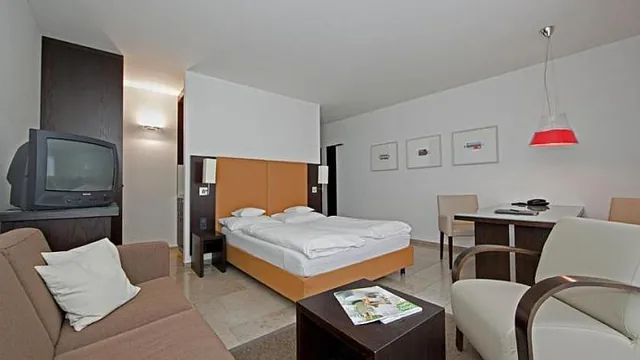 Burns Art Hotel Duesseldorf photo 6