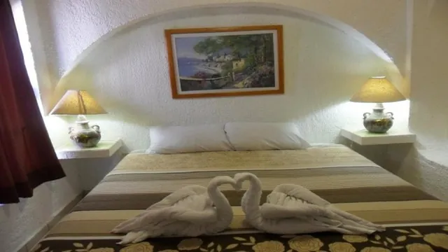 Hotel Ikaro Suites Cancun photo 2