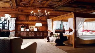 Schloss Prielau Hotel & Restaurants